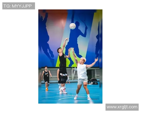 重庆篮球队战术变革引发热议球迷热盼新赛季精彩表现