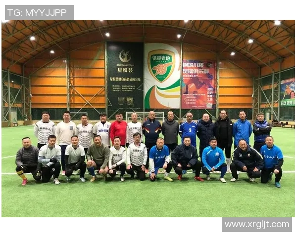 锦标赛点评：重庆足球队的配合表现