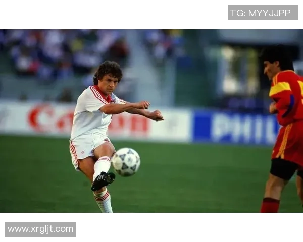 探索足球明星背后的传奇人物与他们的辉煌成就 探索足球明星背后的传奇人物与他们的辉煌成就