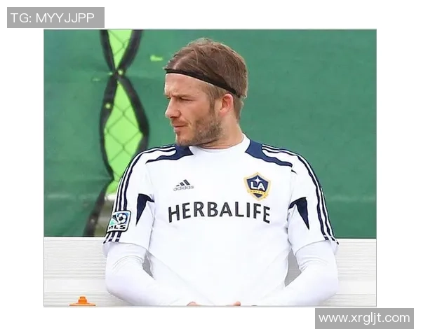 足球明星佩戴头箍的高清图片展示与解析 足球明星佩戴头箍的高清图片展示与解析